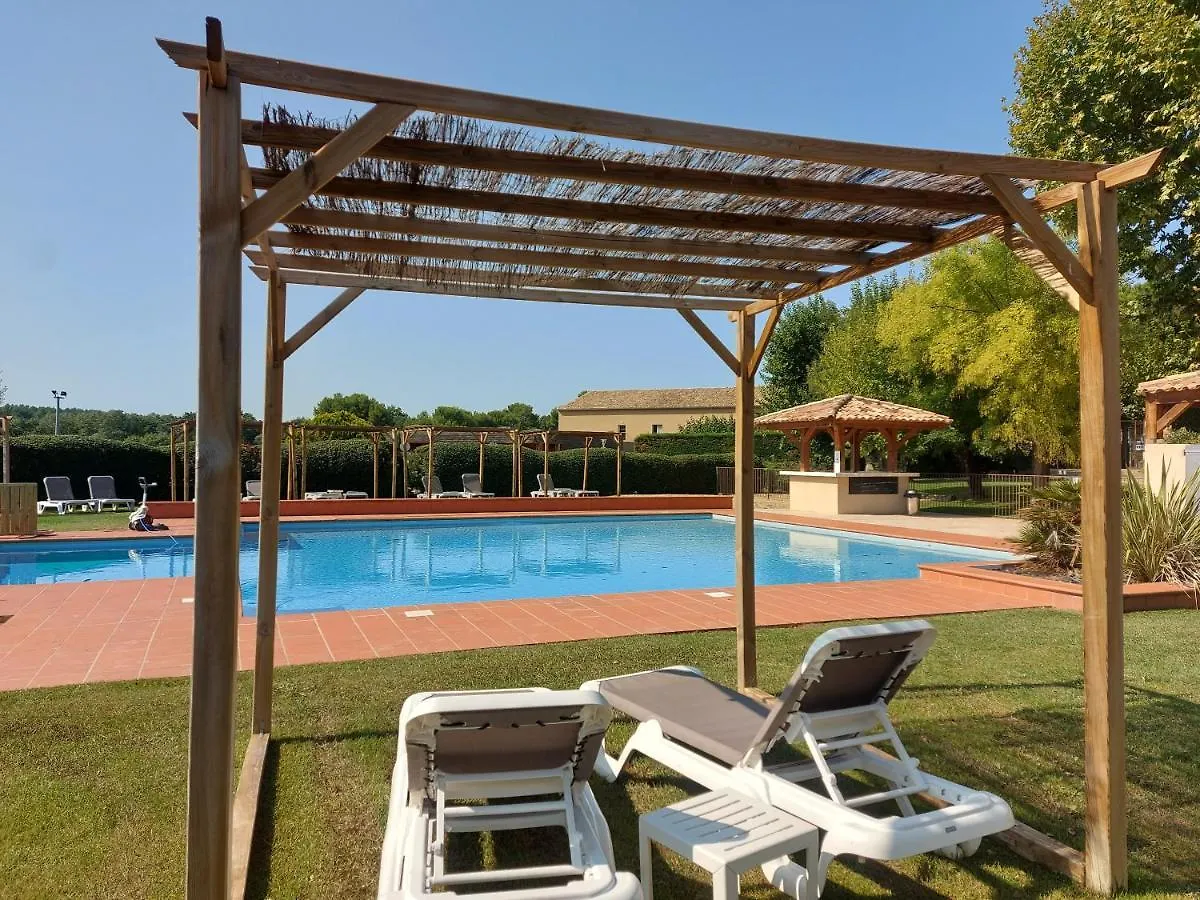 Mercure Aix-En-Provence Sainte-Victoire Chateauneuf-le-Rouge 4*,  France