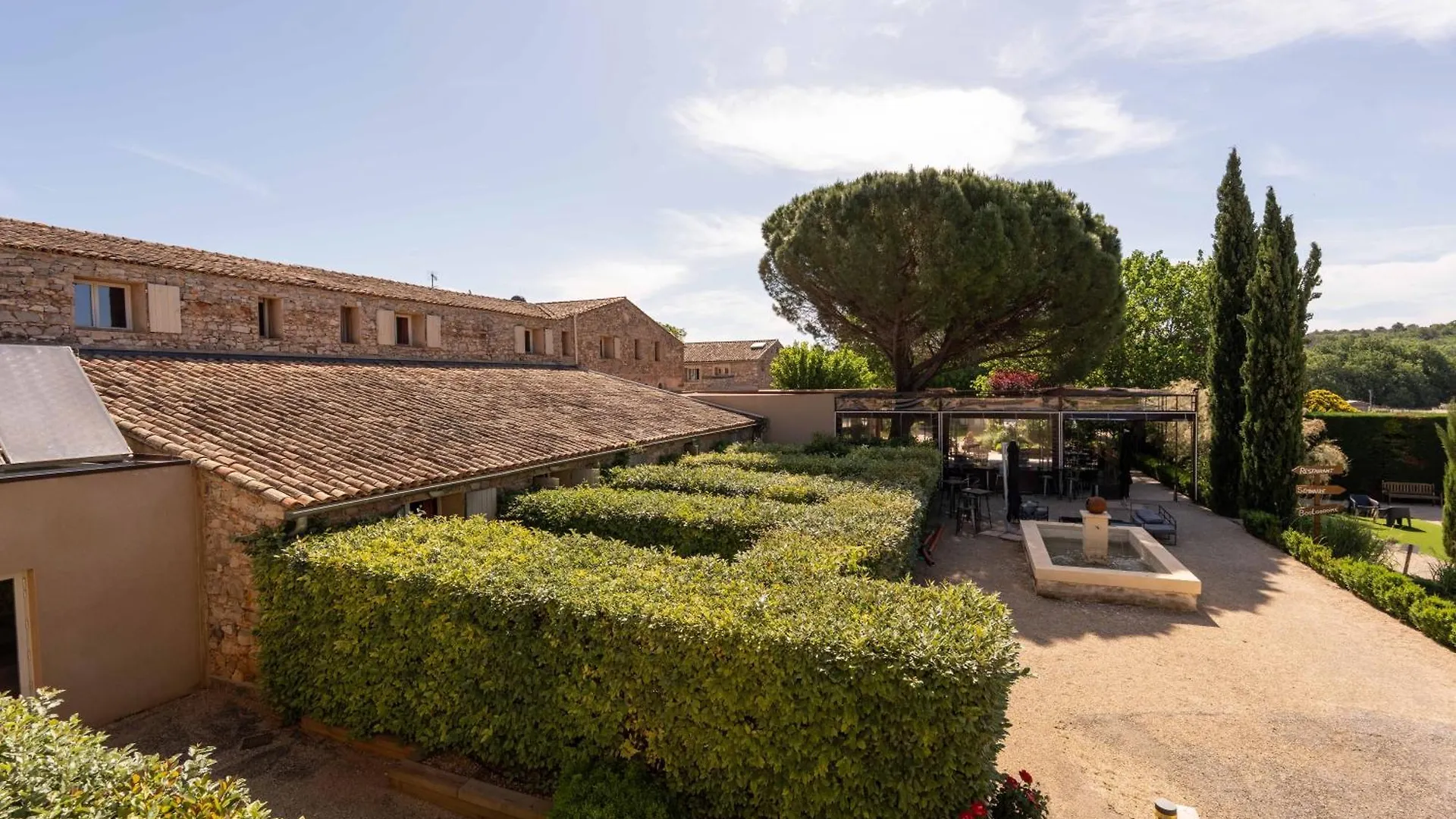 **** Hotel Mercure Aix-En-Provence Sainte-Victoire Chateauneuf-le-Rouge France
