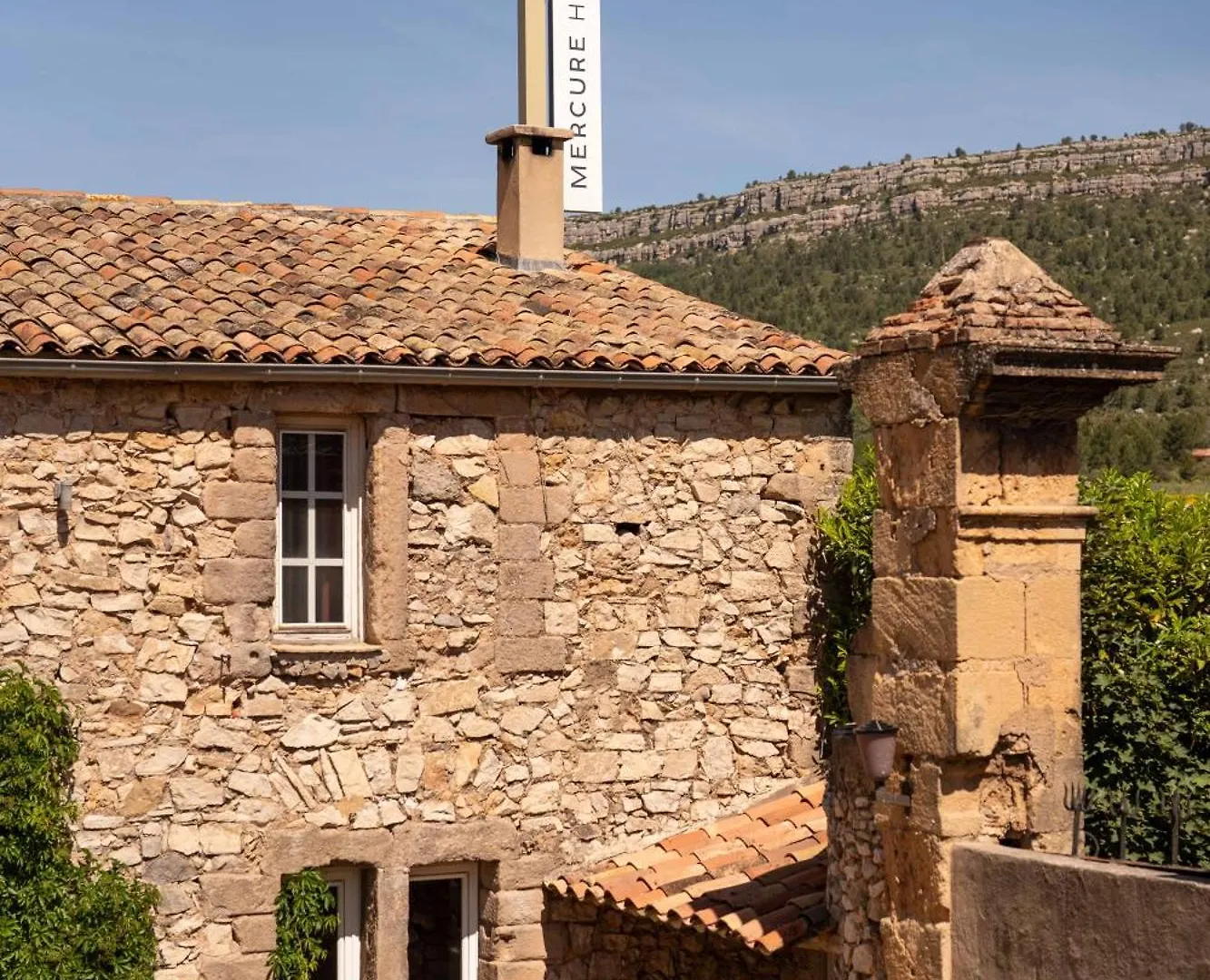 Mercure Aix-En-Provence Sainte-Victoire contacts