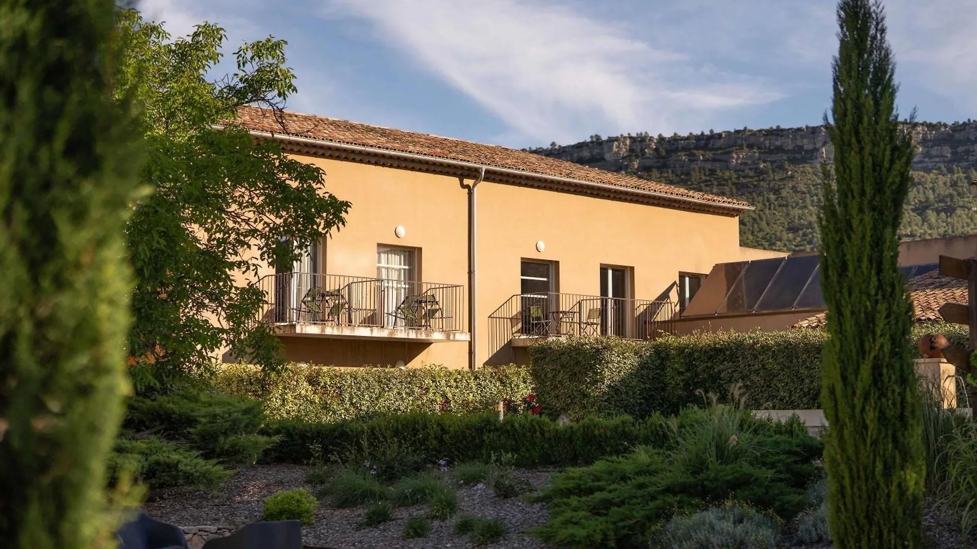 **** Hotel Mercure Aix-En-Provence Sainte-Victoire Châteauneuf-le-Rouge France