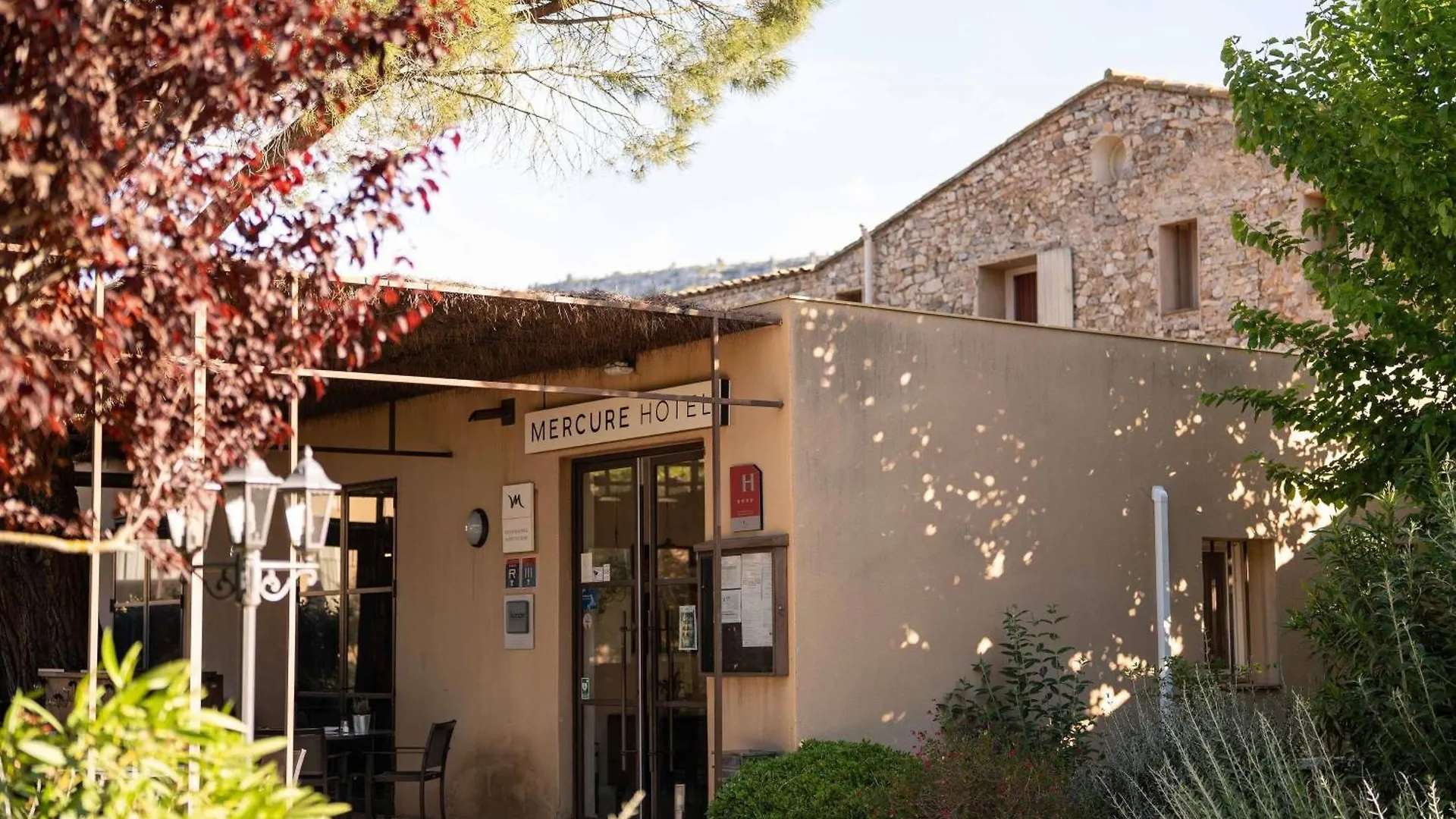 Mercure Aix-En-Provence Sainte-Victoire Châteauneuf-le-Rouge