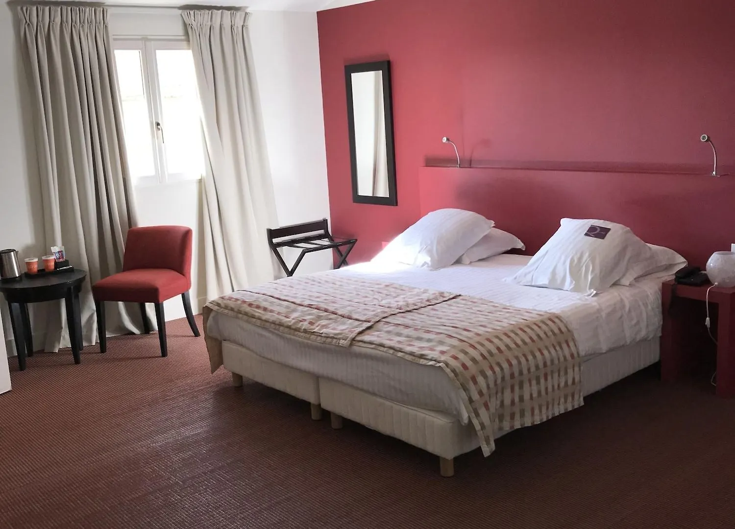 Mercure Aix-En-Provence Sainte-Victoire Chateauneuf-le-Rouge Hotel