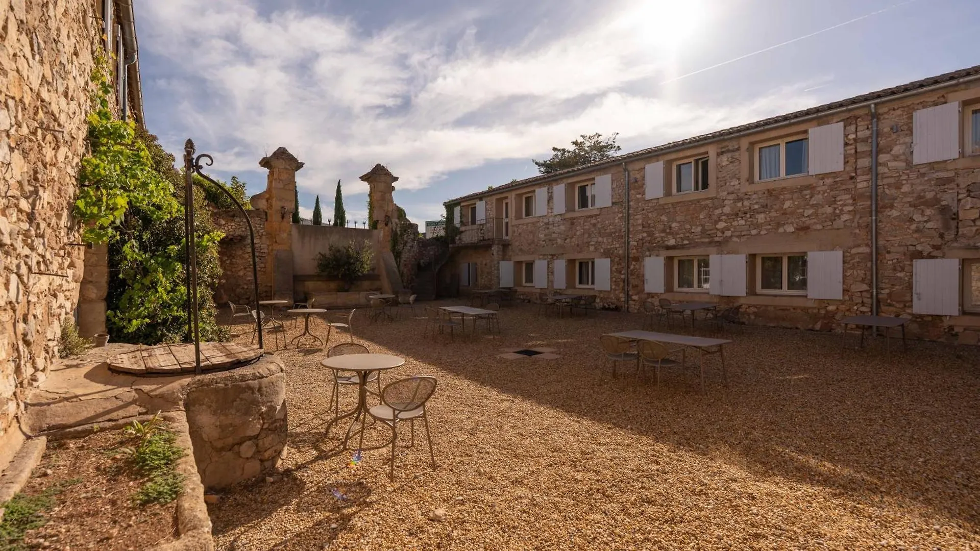 Mercure Aix-En-Provence Sainte-Victoire Chateauneuf-le-Rouge Hotel