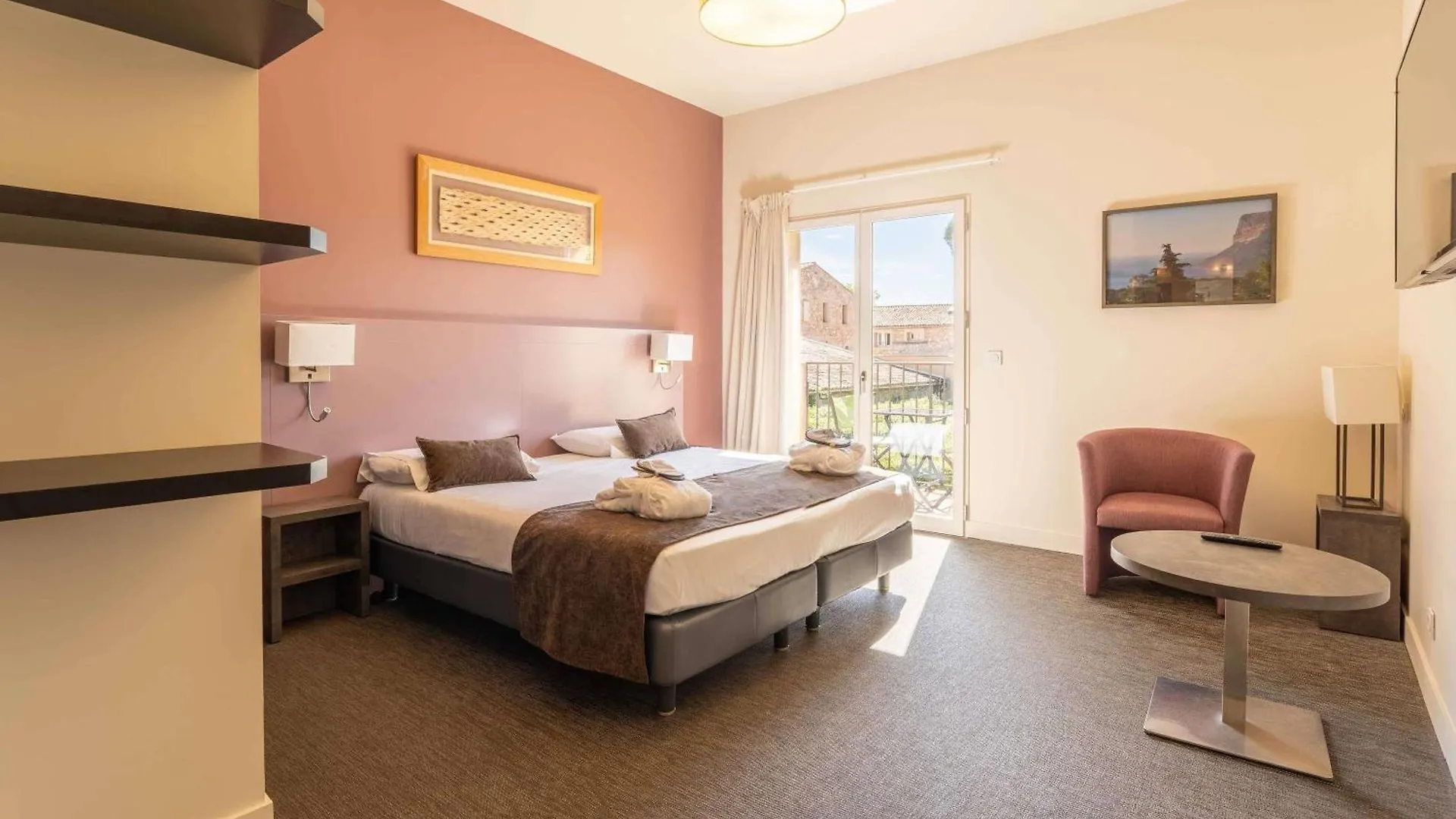 Mercure Aix-En-Provence Sainte-Victoire Шатонёф-ле-Руж 4*,