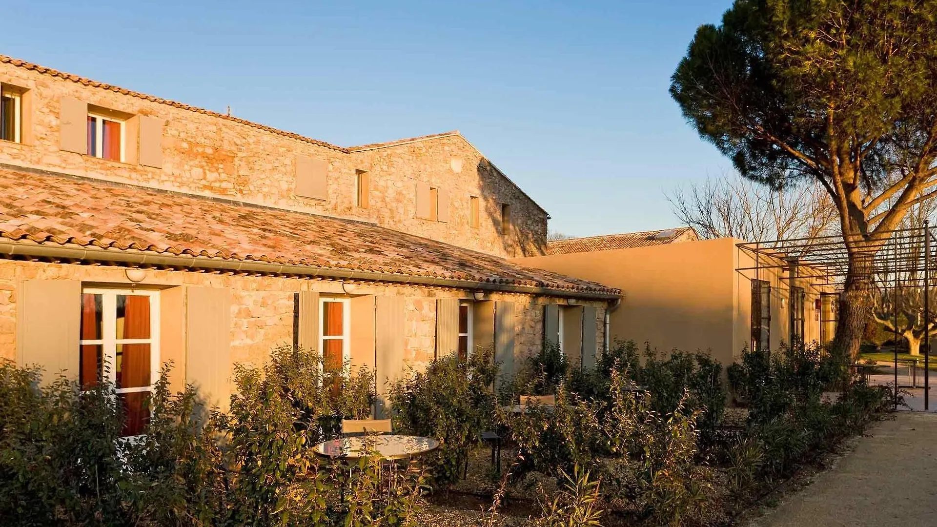 **** Hotel Mercure Aix-En-Provence Sainte-Victoire Chateauneuf-le-Rouge France