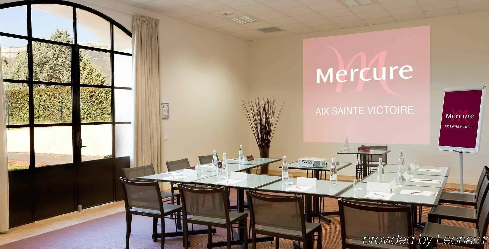 Hotel Mercure Aix-En-Provence Sainte-Victoire Chateauneuf-le-Rouge