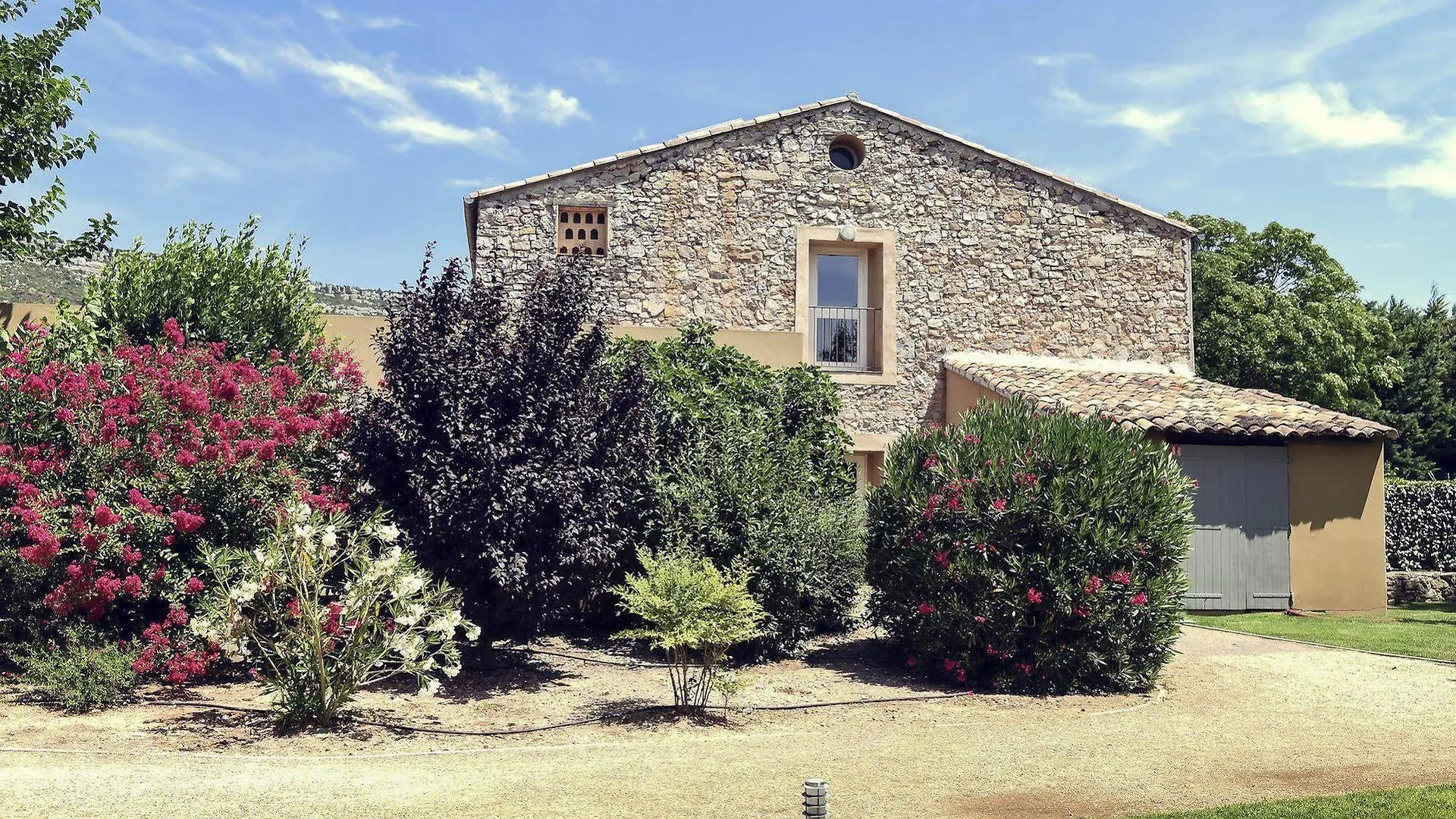 Mercure Aix-En-Provence Sainte-Victoire Chateauneuf-le-Rouge 4*,