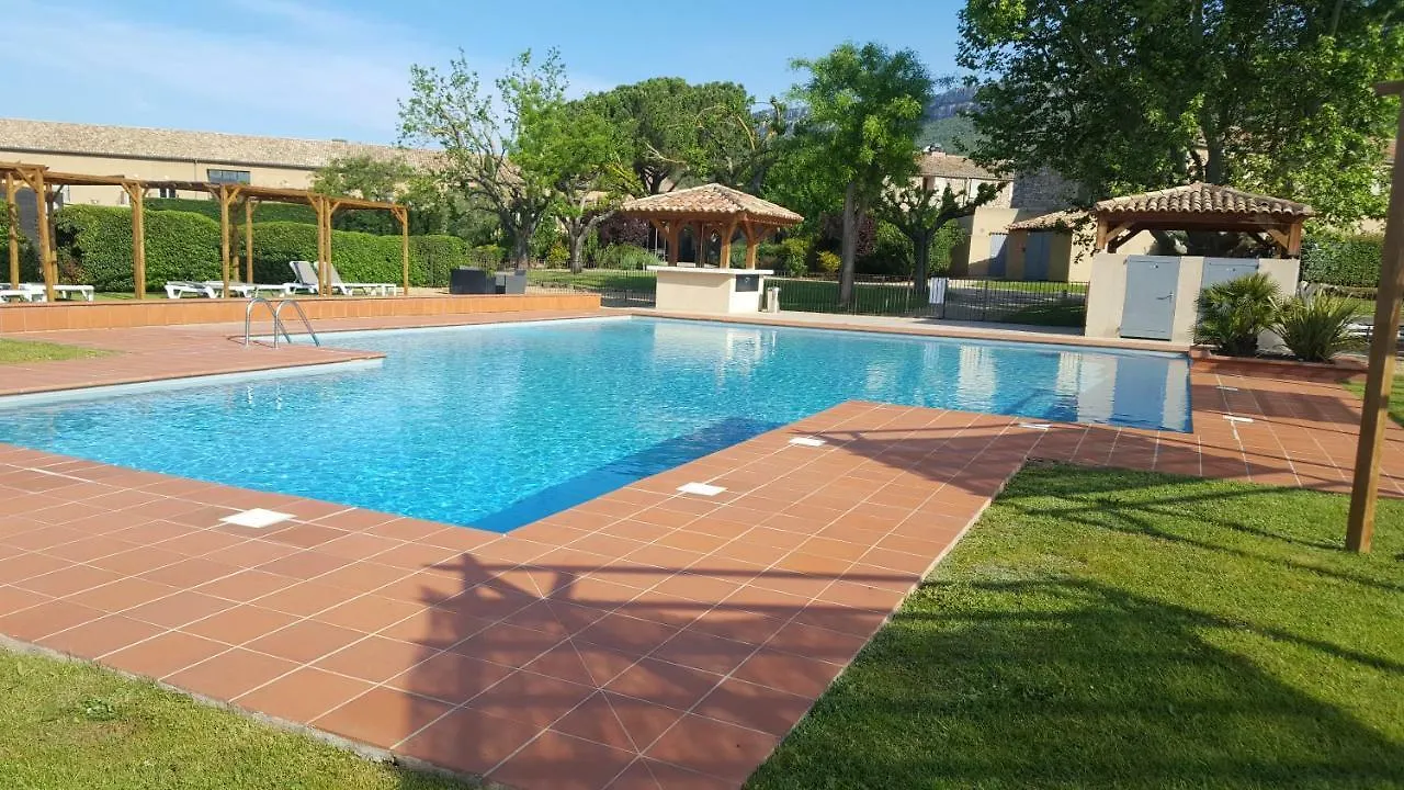 Mercure Aix-En-Provence Sainte-Victoire Chateauneuf-le-Rouge 4*,  France